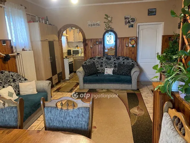 Eladó ház Újfehértó, Mályváskert 70 nm