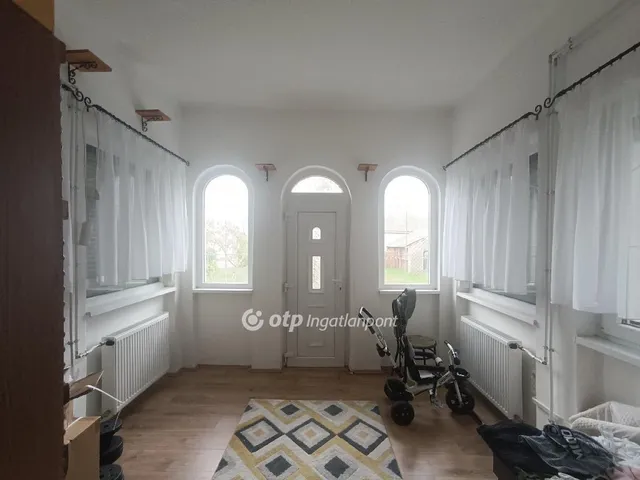 Eladó ház Beszterec 100 nm