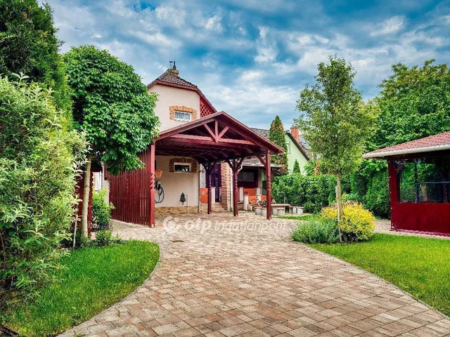 Eladó ház Tiszavasvári 180 nm