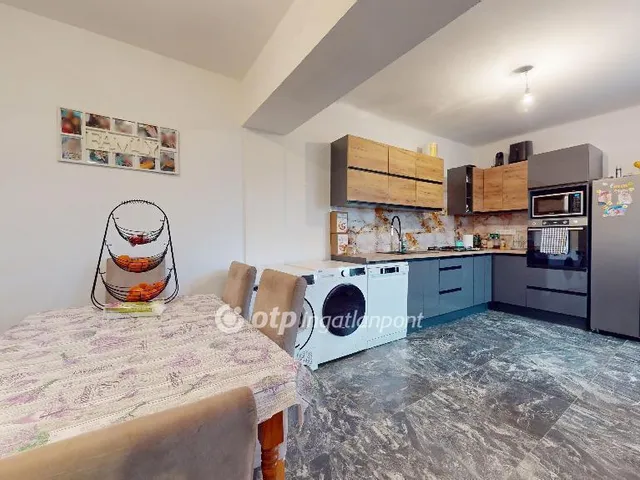 Eladó ház Tiszabercel 89 nm