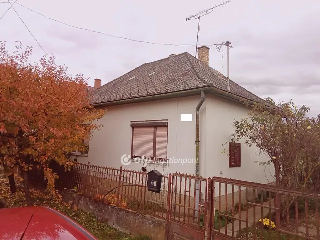 Eladó ház Tarpa 79 nm