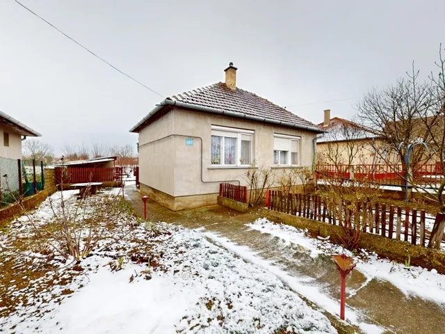 Eladó ház Nyírtelek, Dózsaszőlő 72 nm