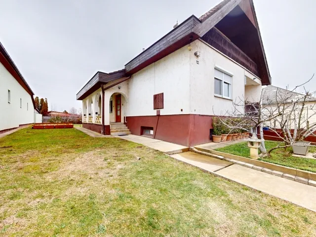 Eladó ház Nagykálló 180 nm