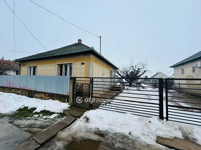 Eladó ház Gávavencsellő 70 nm