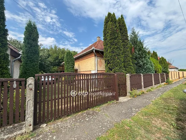 Eladó ház Dombrád 96 nm