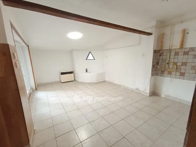 Eladó lakás Tuzsér 140 nm