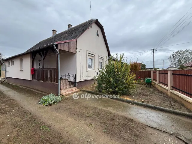 Eladó ház Szabolcsbáka 77 nm