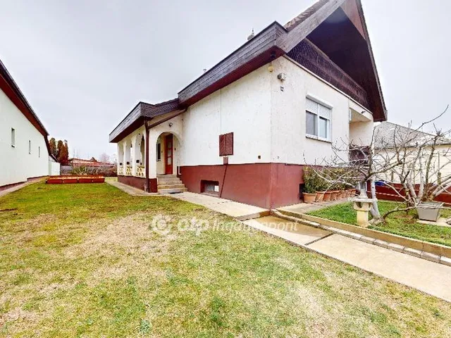 Eladó ház Nagykálló 180 nm