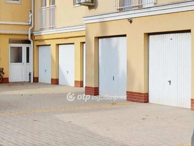 Eladó garázs Hajdúnánás 17 nm