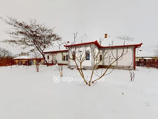 Eladó ház Beszterec 100 nm