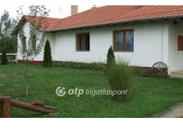 Eladó ház Szatmárcseke 258 nm