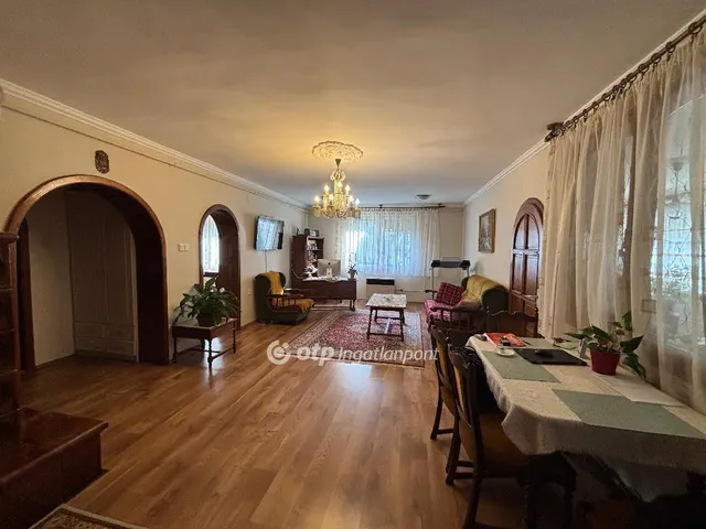 Eladó ház Kisvárda 253 nm