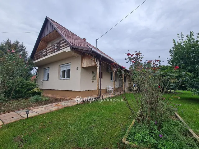 Eladó ház Kálmánháza 137 nm