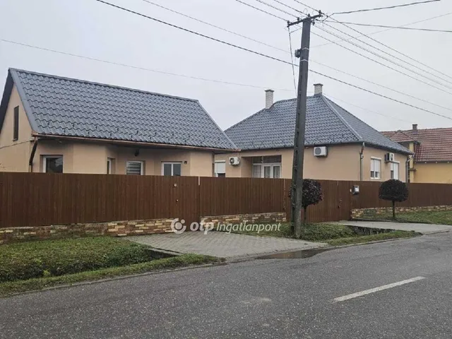 Eladó ház Kékcse 115 nm