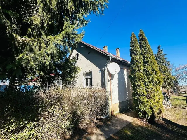 Eladó ház Demecser 90 nm