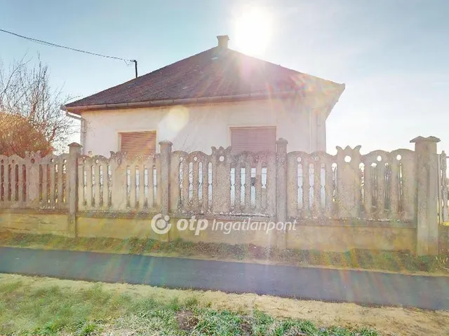 Eladó ház Gemzse 110 nm