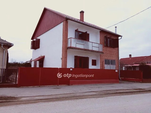 Eladó ház Nagyvarsány 138 nm