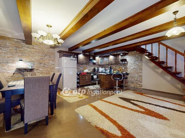 Eladó ház Tiszakóród 185 nm