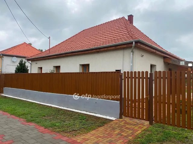 Eladó ház Egyek 193 nm