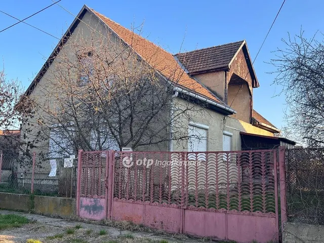 Eladó ház Tiszavasvári 140 nm