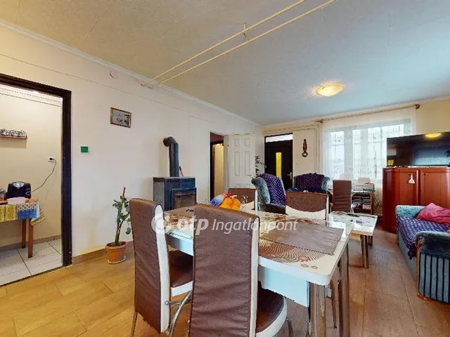 Eladó ház Tiszaeszlár 159 nm