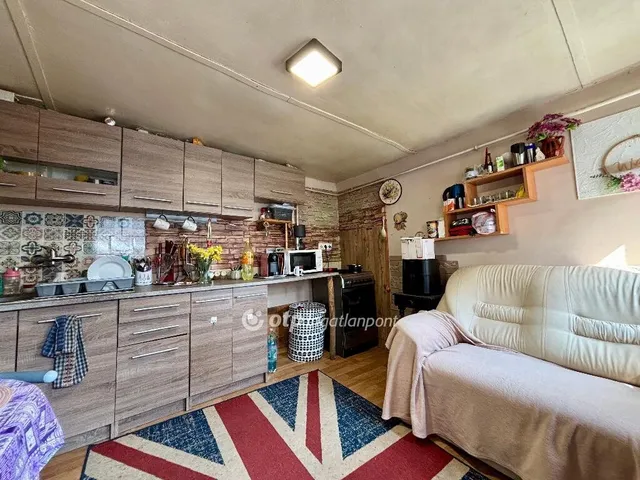 Eladó ház Sényő 48 nm