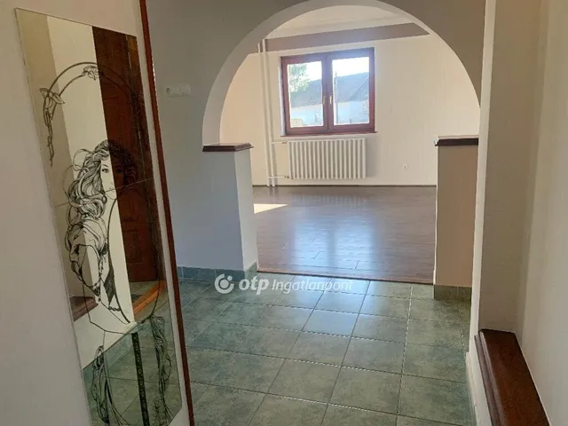 Eladó ház Tiszavasvári 130 nm