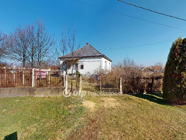 Eladó ház Benk 84 nm