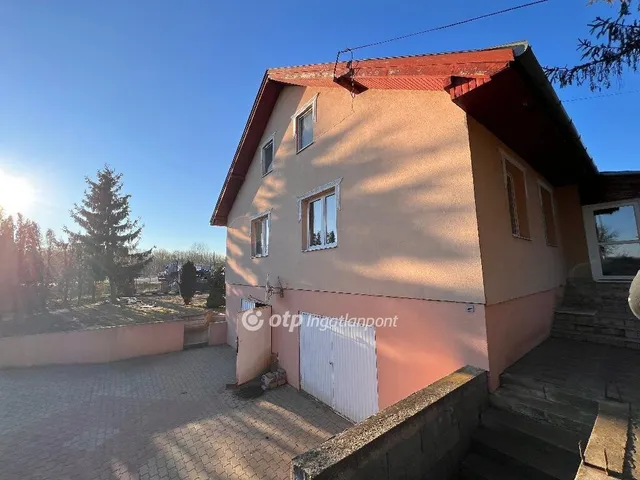 Eladó ház Nyíregyháza 260 nm