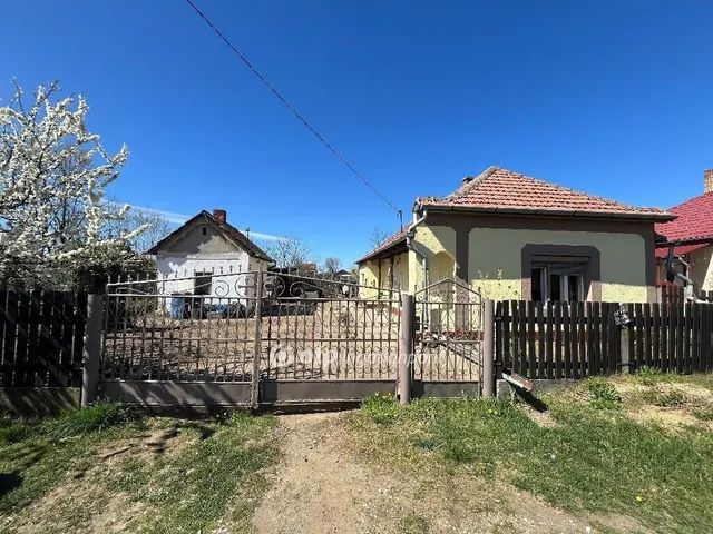 Eladó ház Nyírbogdány 43 nm