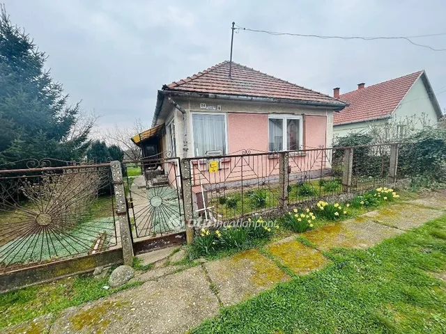 Eladó ház Ibrány 70 nm