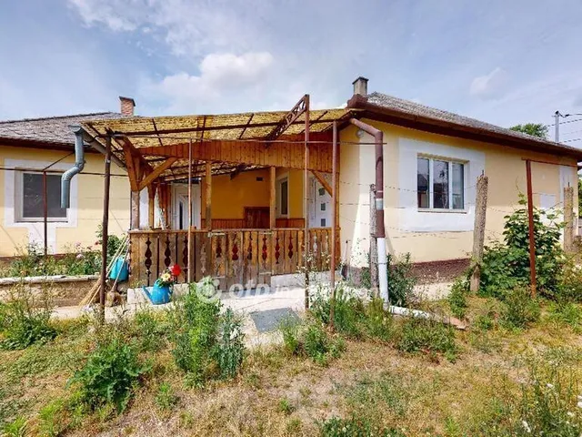 Eladó ház Vásárosnamény 105 nm