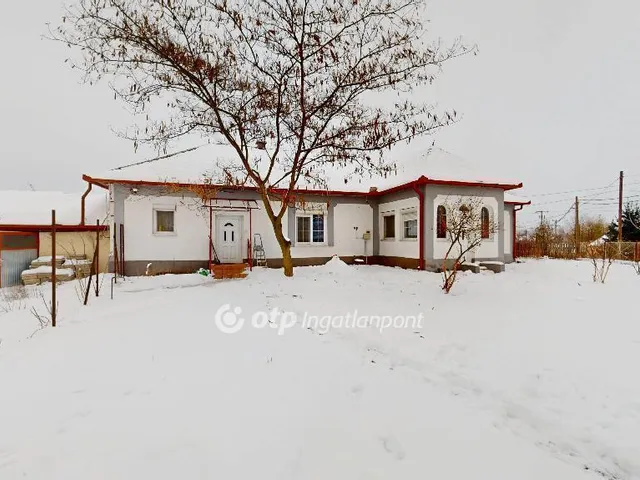 Eladó ház Beszterec 100 nm