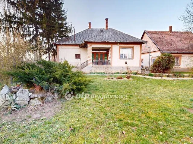 Eladó ház Tiszaeszlár 104 nm