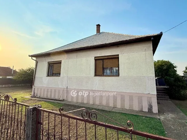 Eladó ház Kálmánháza 114 nm