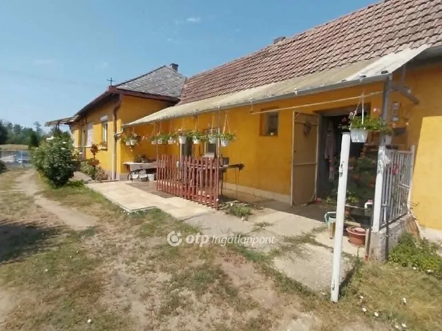 Eladó ház Apagy 94 nm