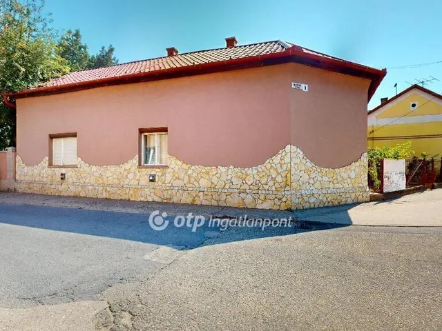 Eladó ház Balkány 72 nm
