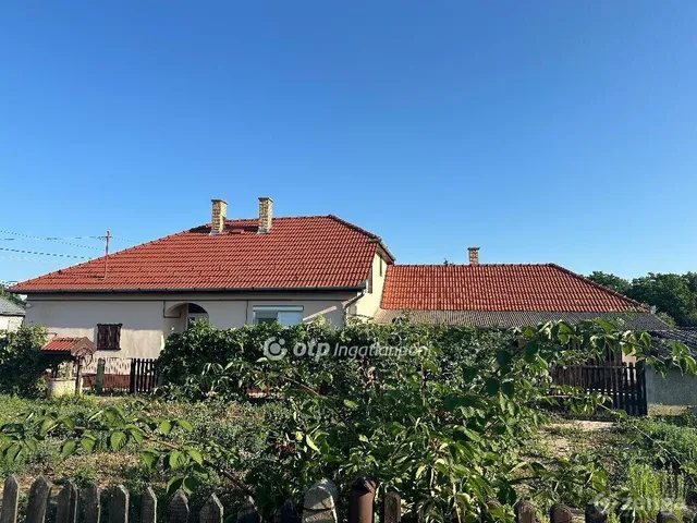 Eladó ház Kántorjánosi 105 nm