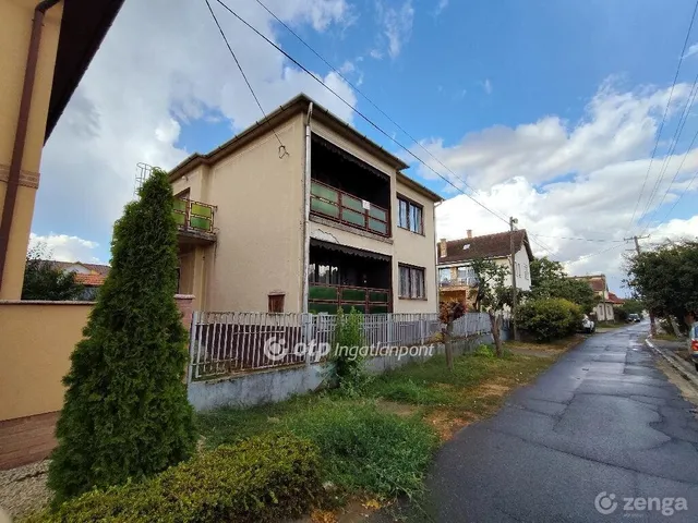 Eladó ház Hajdúdorog 160 nm