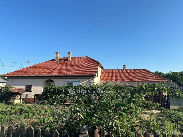 Eladó ház Kántorjánosi 105 nm