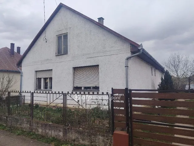 Eladó ház Fehérgyarmat 90 nm