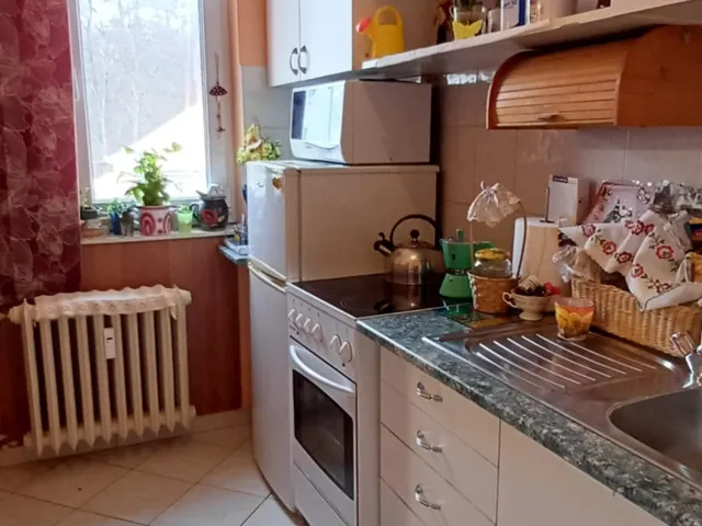 Eladó lakás Komló, Gesztenyés 57 nm