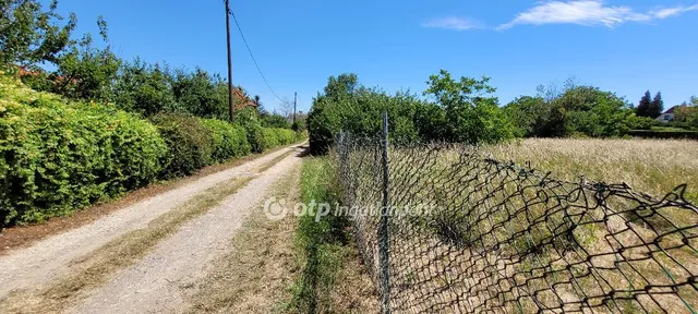 Eladó telek Pécs 7845 nm