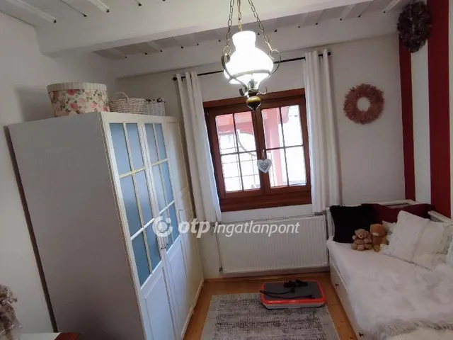 Eladó ház Balatonberény 231 nm