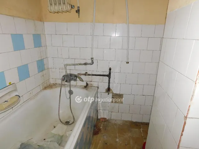 Eladó ház Lánycsók 84 nm