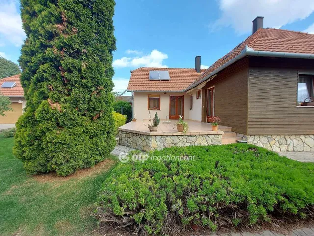 Eladó ház Szajk 136 nm