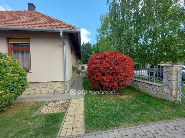 Eladó ház Szajk 136 nm