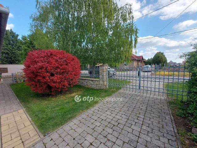 Eladó ház Szajk 136 nm