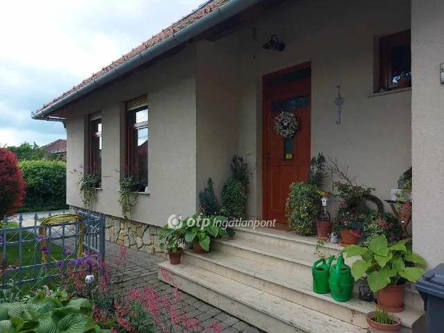 Eladó ház Szajk 136 nm