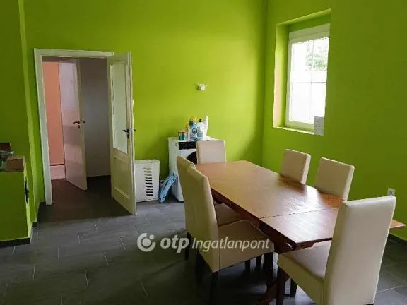 Eladó ház Pécs 290 nm